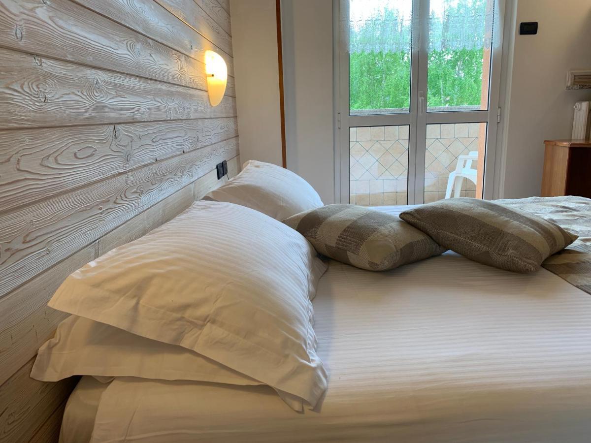 Albergo Moderno & Spa Fuipiano Valle Imagna Kültér fotó