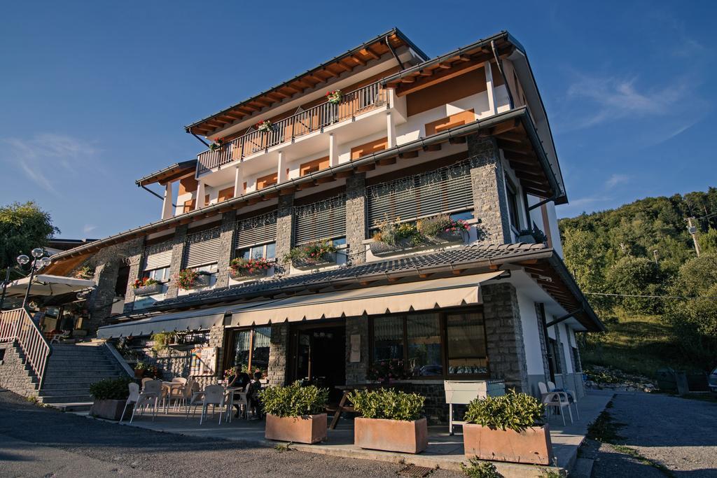Albergo Moderno & Spa Fuipiano Valle Imagna Kültér fotó
