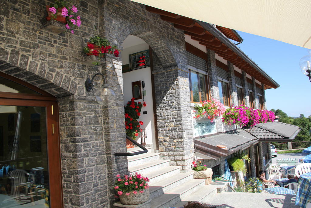 Albergo Moderno & Spa Fuipiano Valle Imagna Kültér fotó